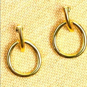 New round shape gold-tone Earnings